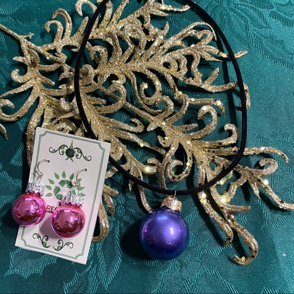 🎄New Christmas Bulb Earrings & Necklace Set - Picture 2 of 9